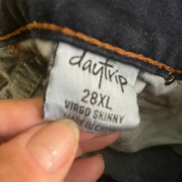 Daytrip Jeans Women's Size 28 Extra Long Tall Virgo Skinny - Picture 9 of 11